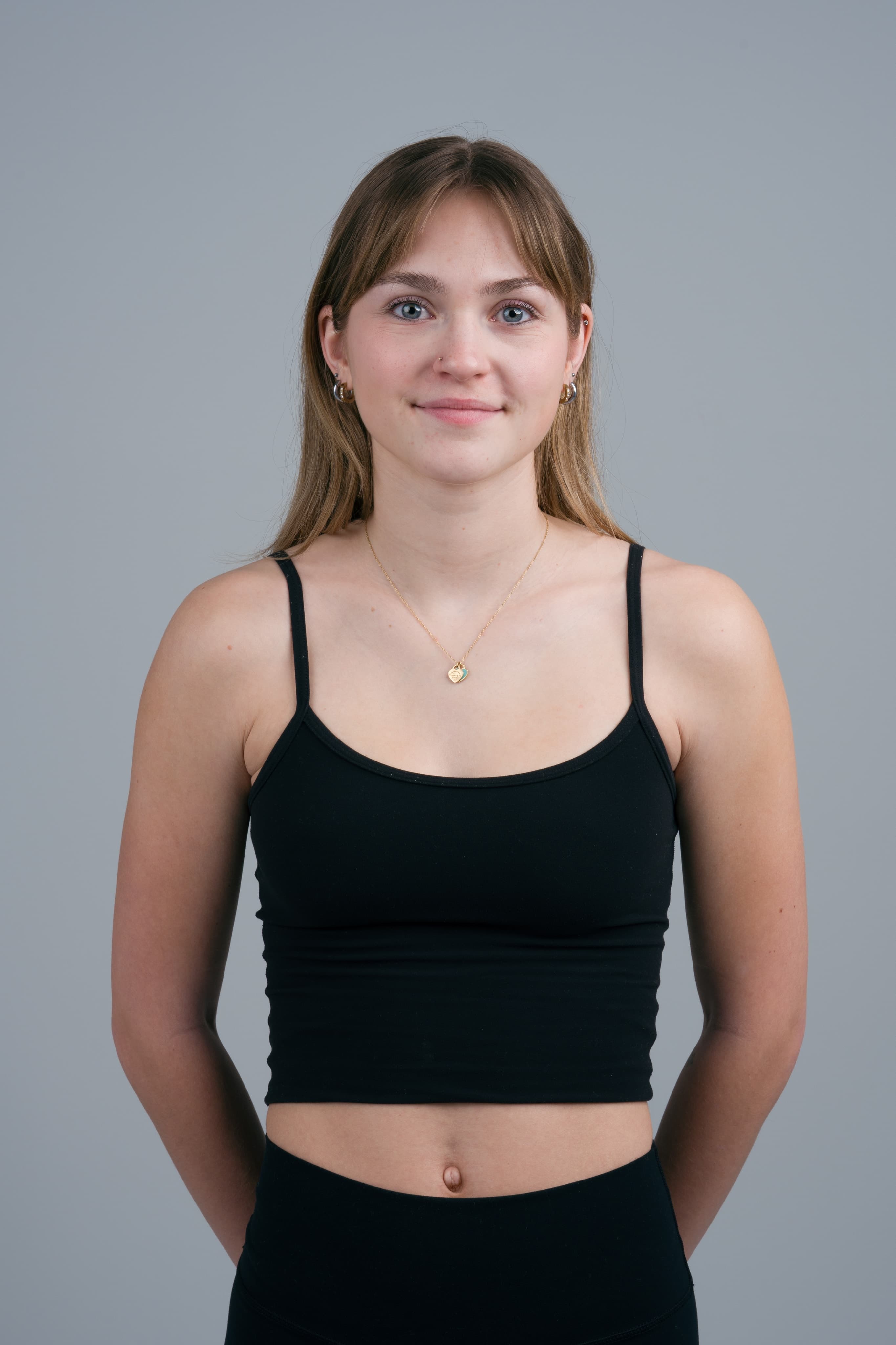 KarisMerrifield HalfBody Front 02