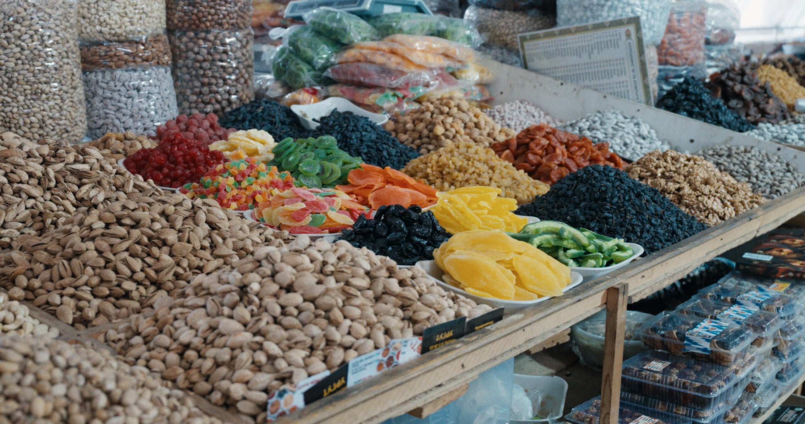 The market frame across the color negatives — Kodak Vision3 50D